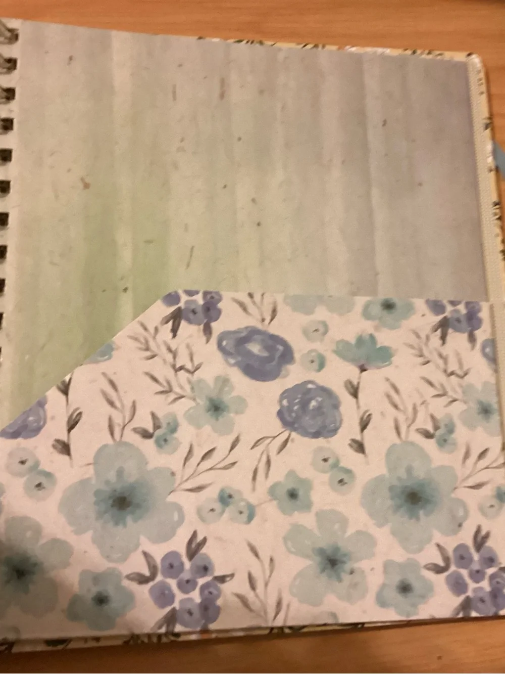 Aug 26- Dec 2027 Floral Weekly Planner - 